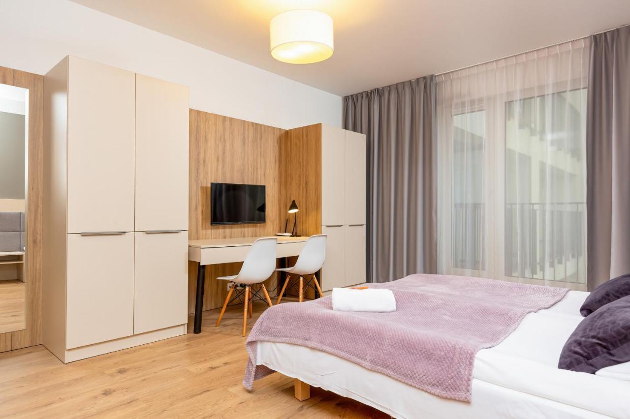 Wolska Residence Apartments With Parking By Noclegi Renters Βαρσοβία Εξωτερικό φωτογραφία