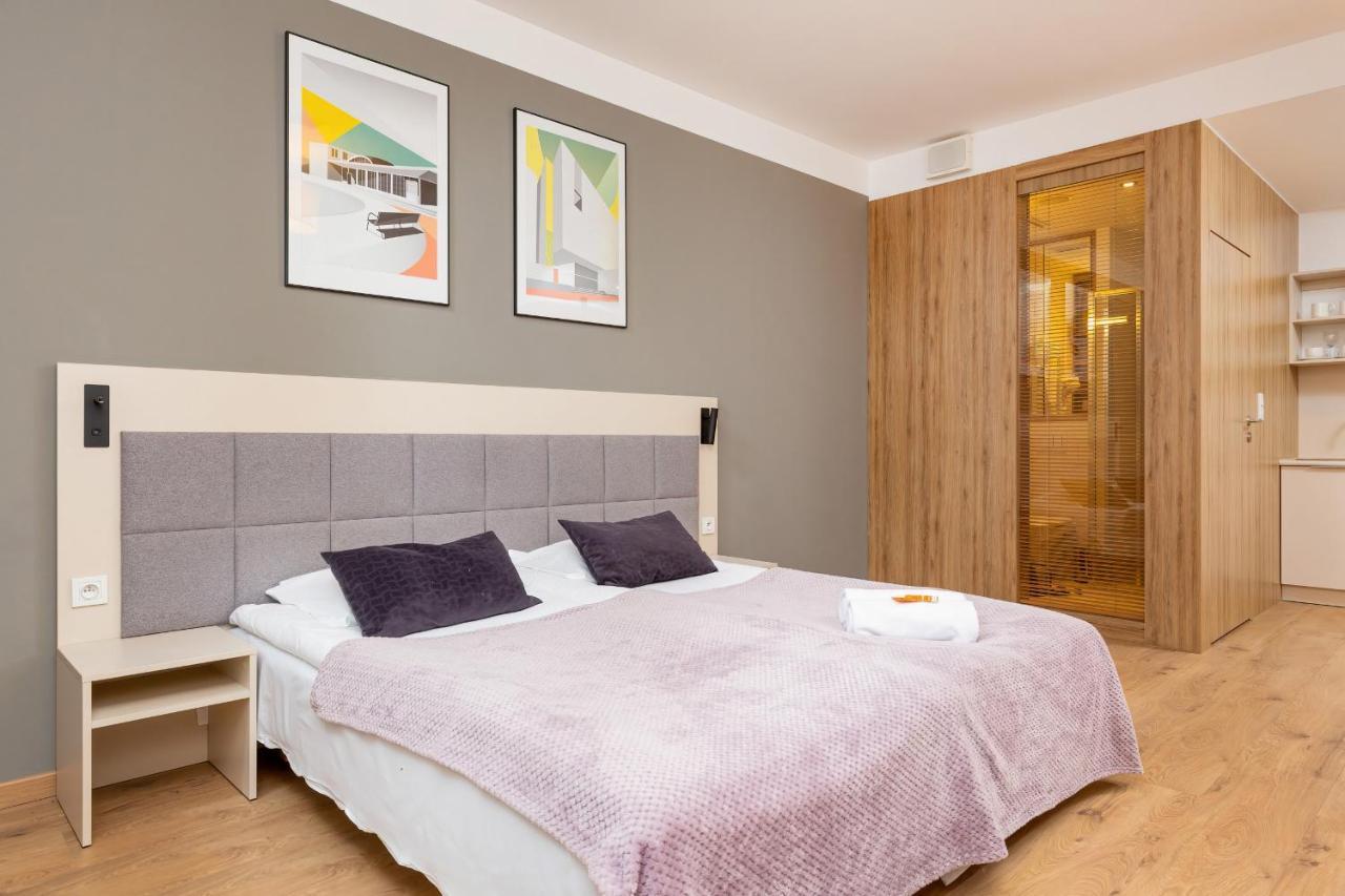 Wolska Residence Apartments With Parking By Noclegi Renters Βαρσοβία Εξωτερικό φωτογραφία