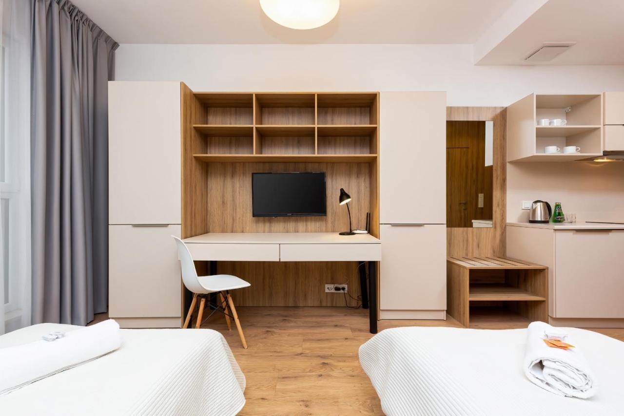Wolska Residence Apartments With Parking By Noclegi Renters Βαρσοβία Εξωτερικό φωτογραφία