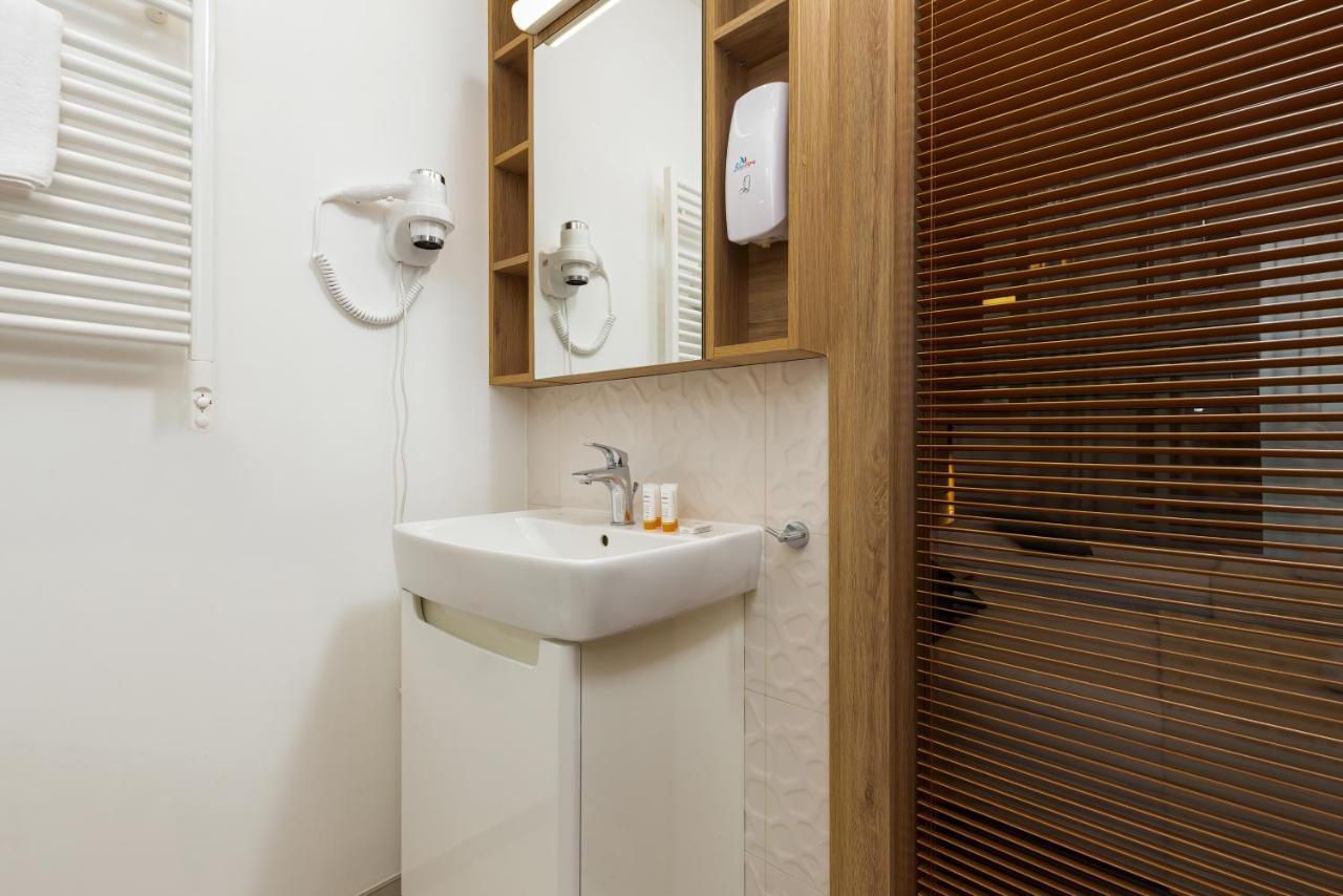 Wolska Residence Apartments With Parking By Noclegi Renters Βαρσοβία Εξωτερικό φωτογραφία